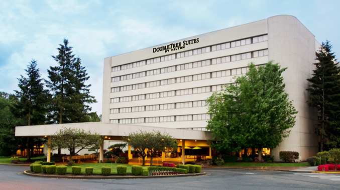 DoubleTree by Hilton Southcenter